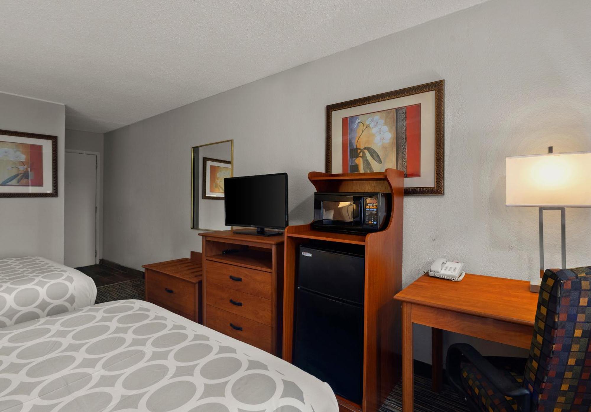 Magnuson Hotel Detroit Airport Romulus Dış mekan fotoğraf